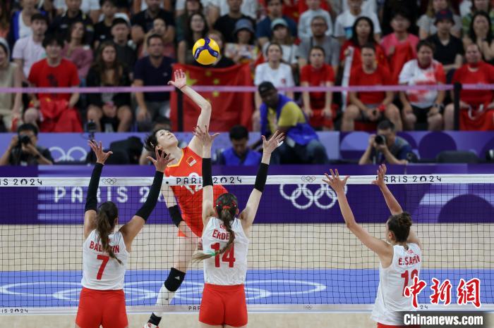 巴黎奥运女排1／4决赛：中