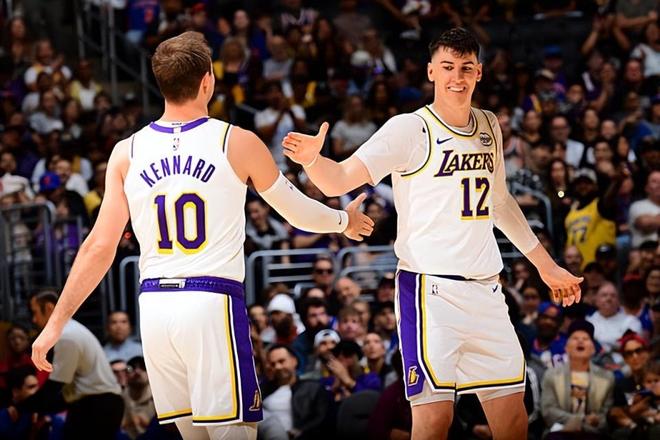 湖人8连胜终结热火3连败 拉拉维亚关键表现助胜