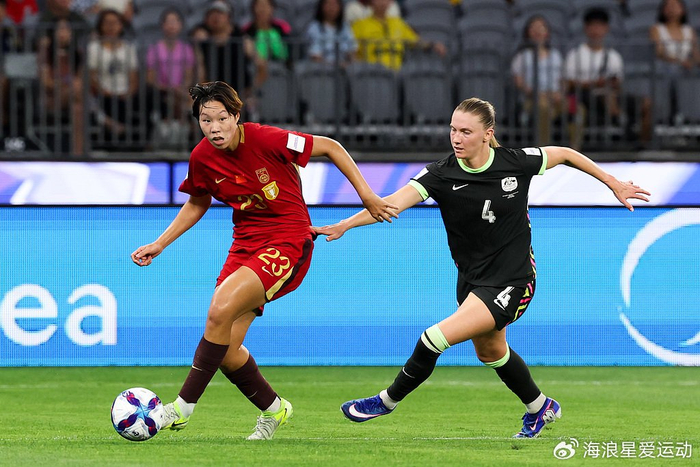 22岁中国女足前锋邵子钦正式加盟葡萄牙本菲卡女