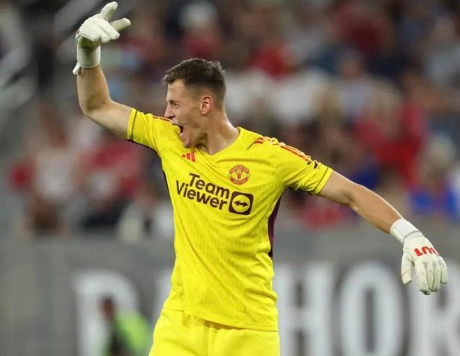 巴萨观察拉什福德应对拉菲尼亚缺阵表现，曼联