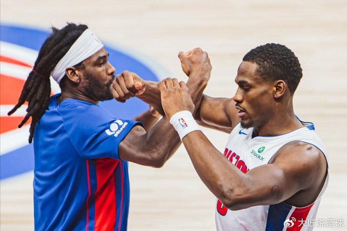 活塞残阵大胜领跑东部，黑马身份引关注