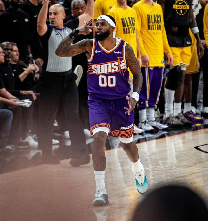 布克怒斥裁判偏袒雷霆 NBA公平性遭质疑