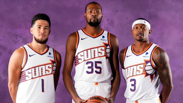 布克怒斥裁判偏袒雷霆 NBA公平性遭质疑